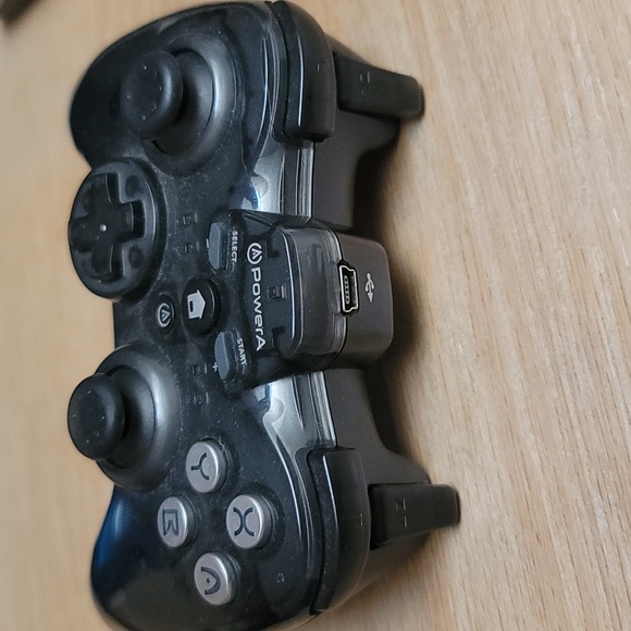 POWER- A- 🎮 Mini Liquid Metal Controller For Wii- model 1422653 - Picture 3 of 4